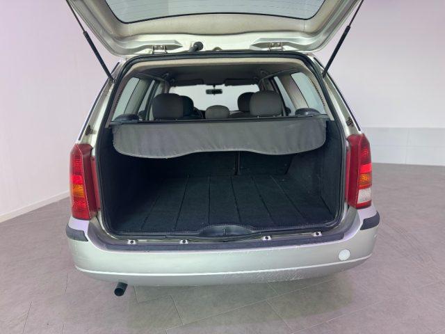 FORD Focus 1.6i 16V cat SW Ghia