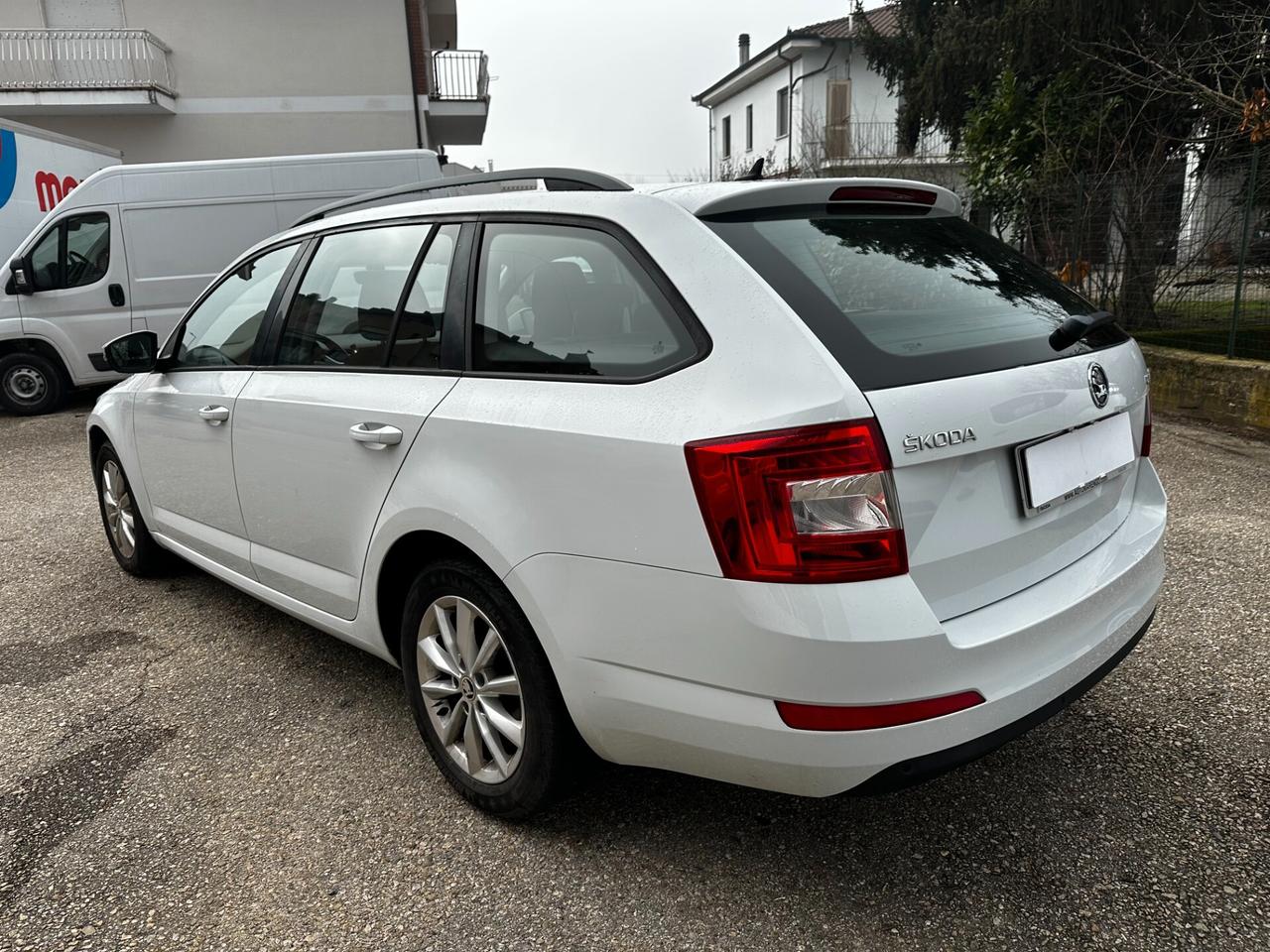 Skoda Octavia 1.6 TDI CR 115 CV Wagon Executive "NEOPATENTATI"