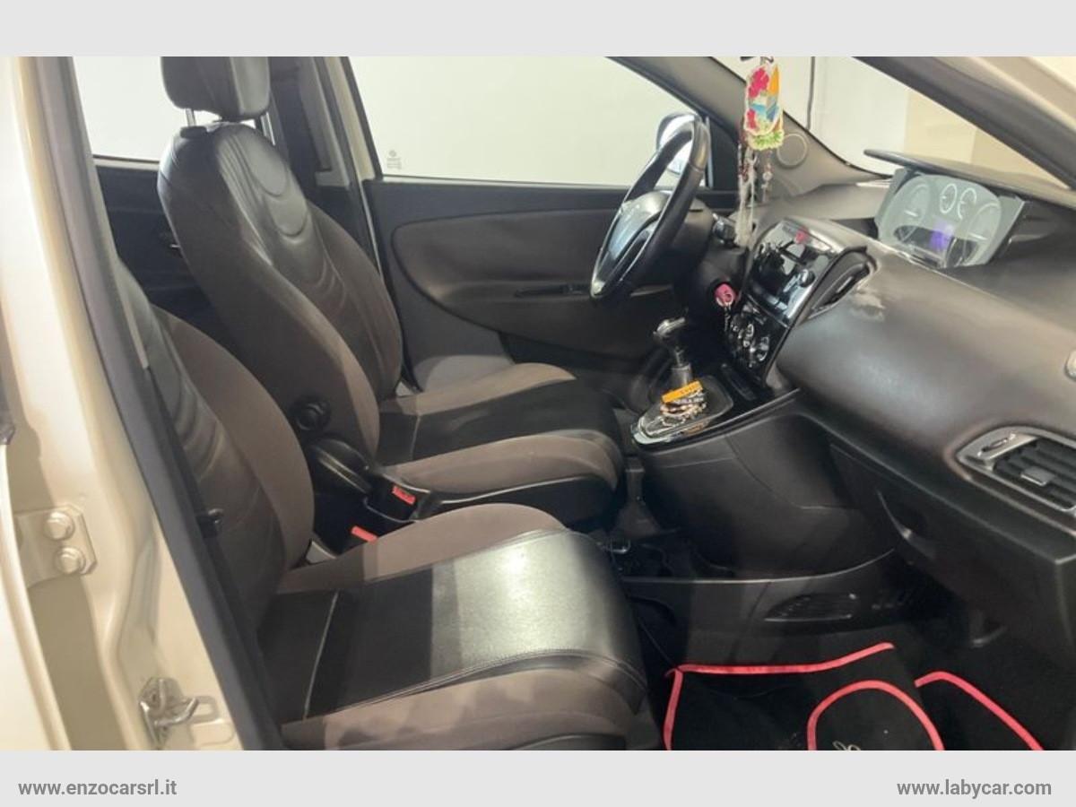 LANCIA Ypsilon 1.3 MJT 95 CV 5p. S&S Platinum TETTO APRIBILE