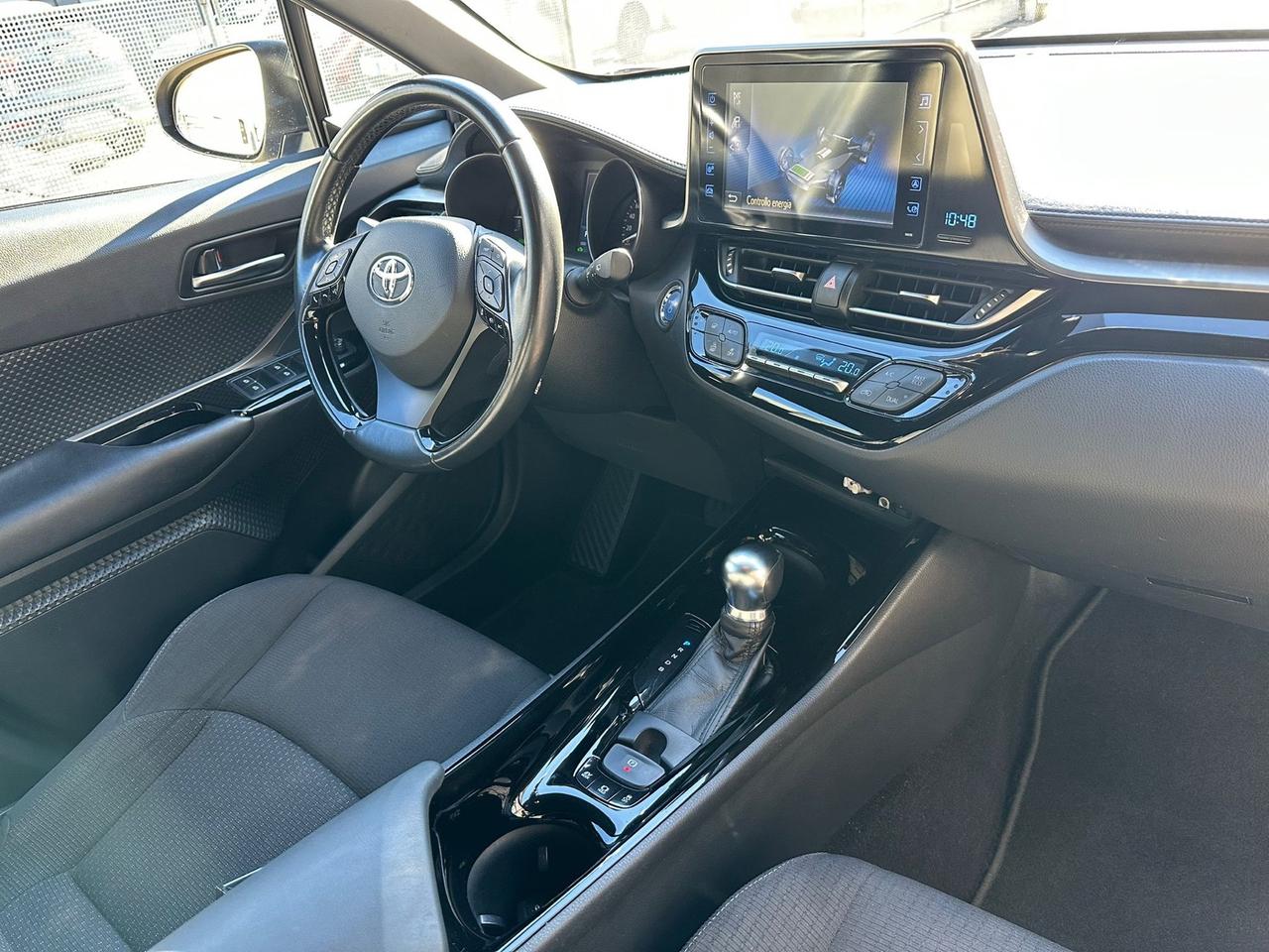 Toyota C-HR 1.8 Hybrid E-CVT Style