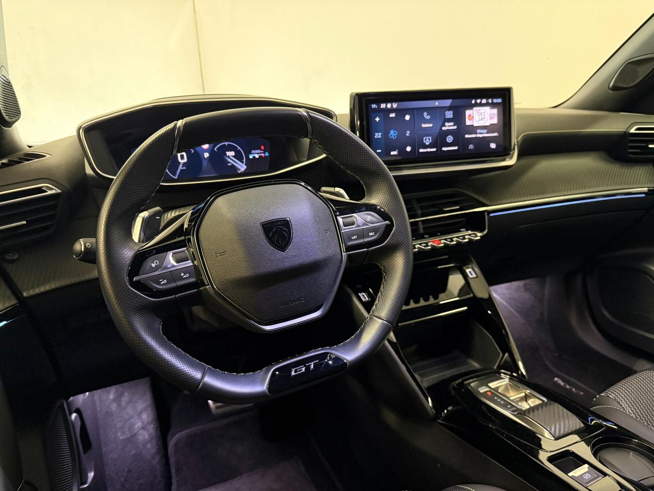 Peugeot 2008 1.2 puretech 131 Cv GT LINE EAT8