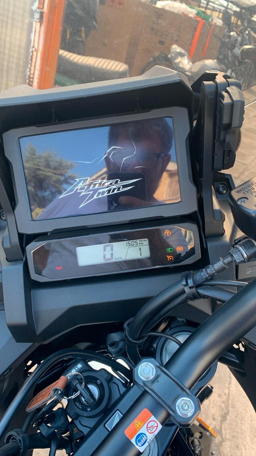 Honda Africa Twin CRF 1100L del 2024 USATO