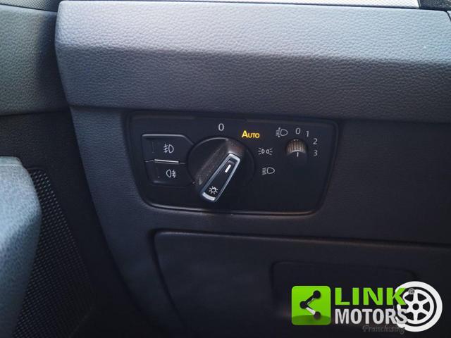 VOLKSWAGEN Passat Variant 2.0 TDI DSG Executive BlueMotion Tech.