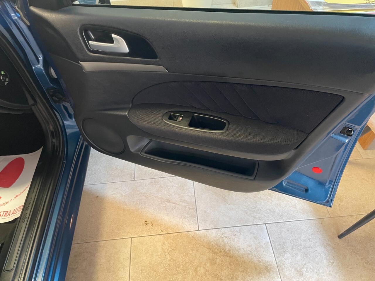 Alfa Romeo 159 SW 1.9 150 CV JTDm Sportwagon Distinctive