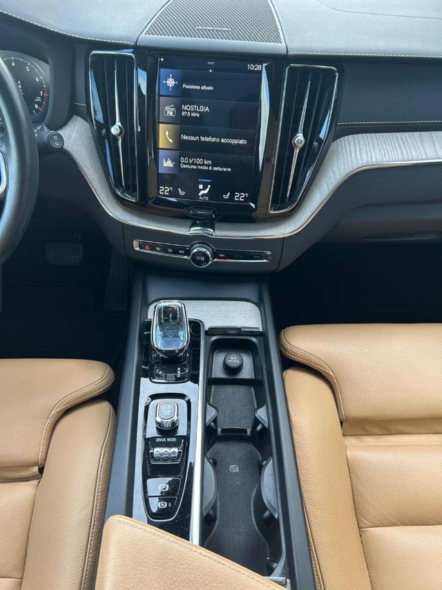 VOLVO XC60 B5 AWD Geartronic Inscription