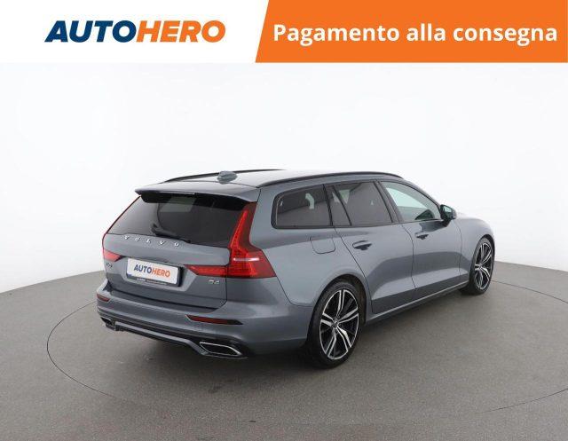 VOLVO V60 B4 (d) Geartronic R-Design