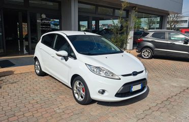 Ford Fiesta 1.4 TDCi 70CV 5p. Titanium OK NEO PATENTATI