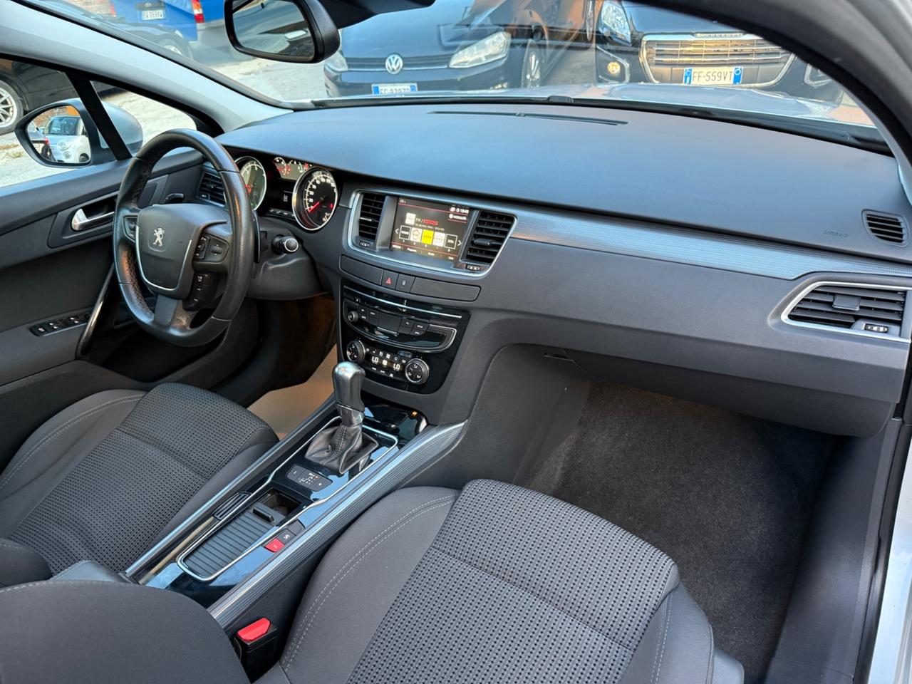 Peugeot 508 BlueHDi 180 EAT6 S&S SW Allure
