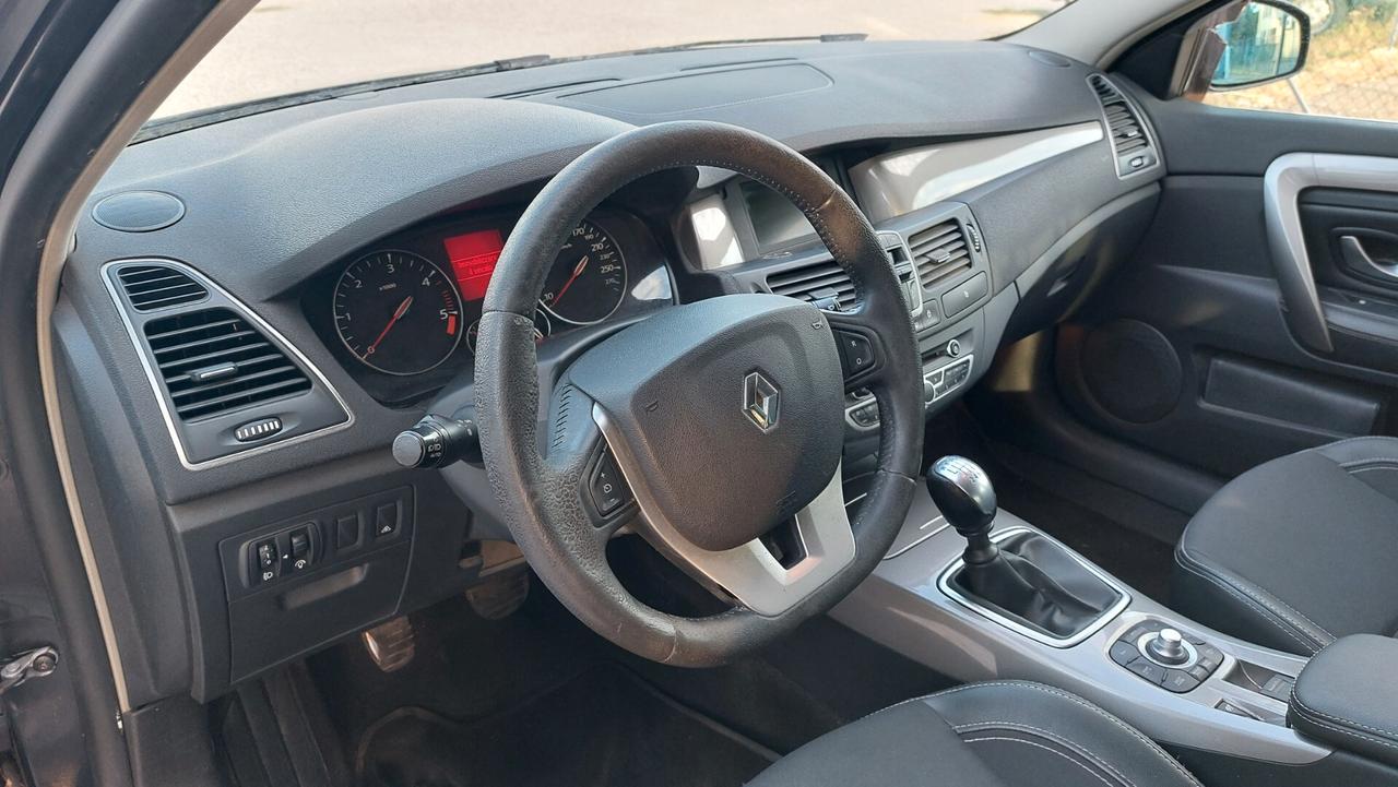 Renault Laguna 2.0 dCi 150CV SporTour Nav