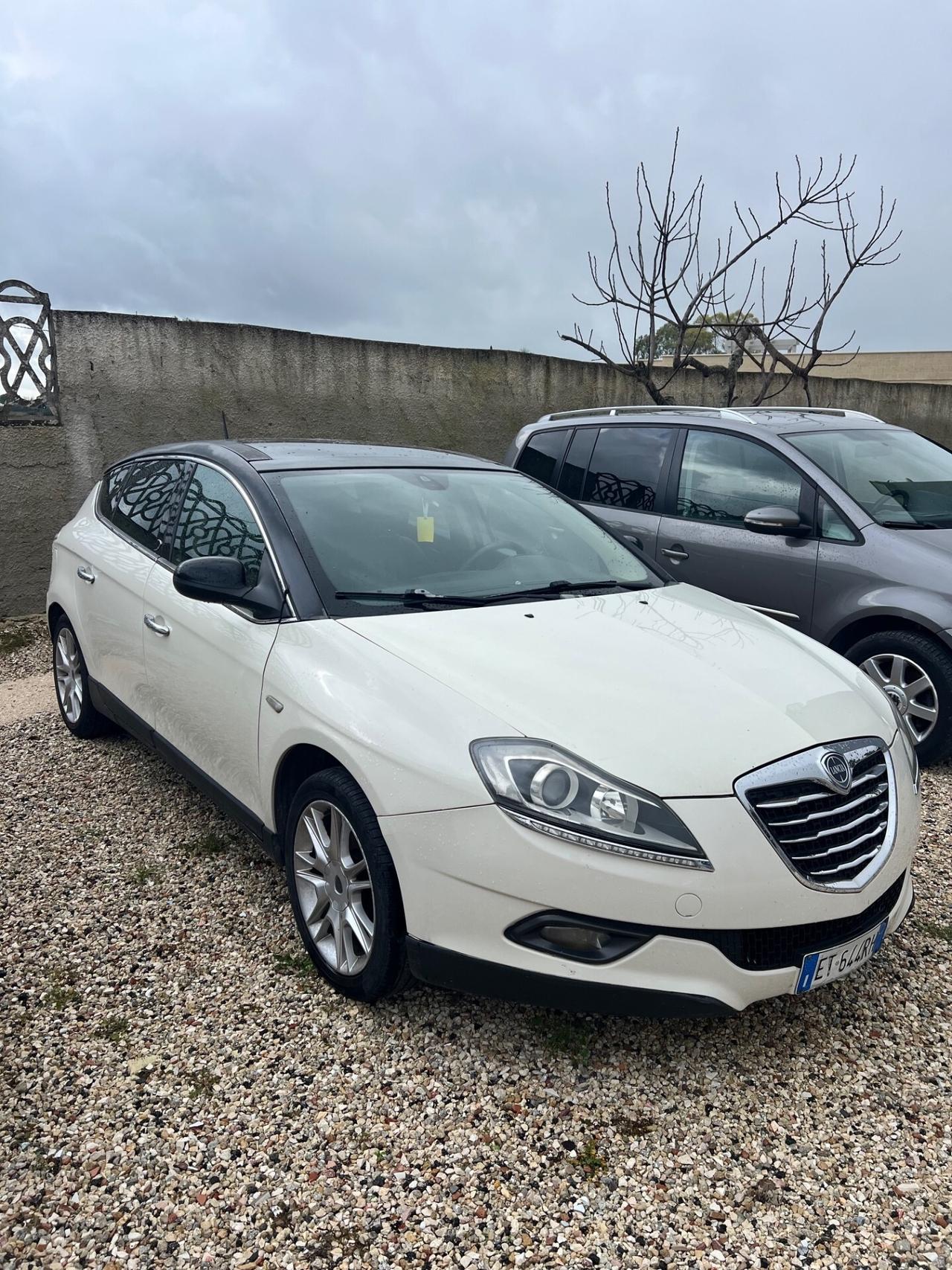 Lancia Delta 1.6 MJT DPF Argento