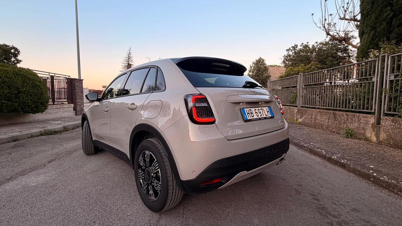 Fiat 600 Hybrid 145 CV DCT MHEV Icon