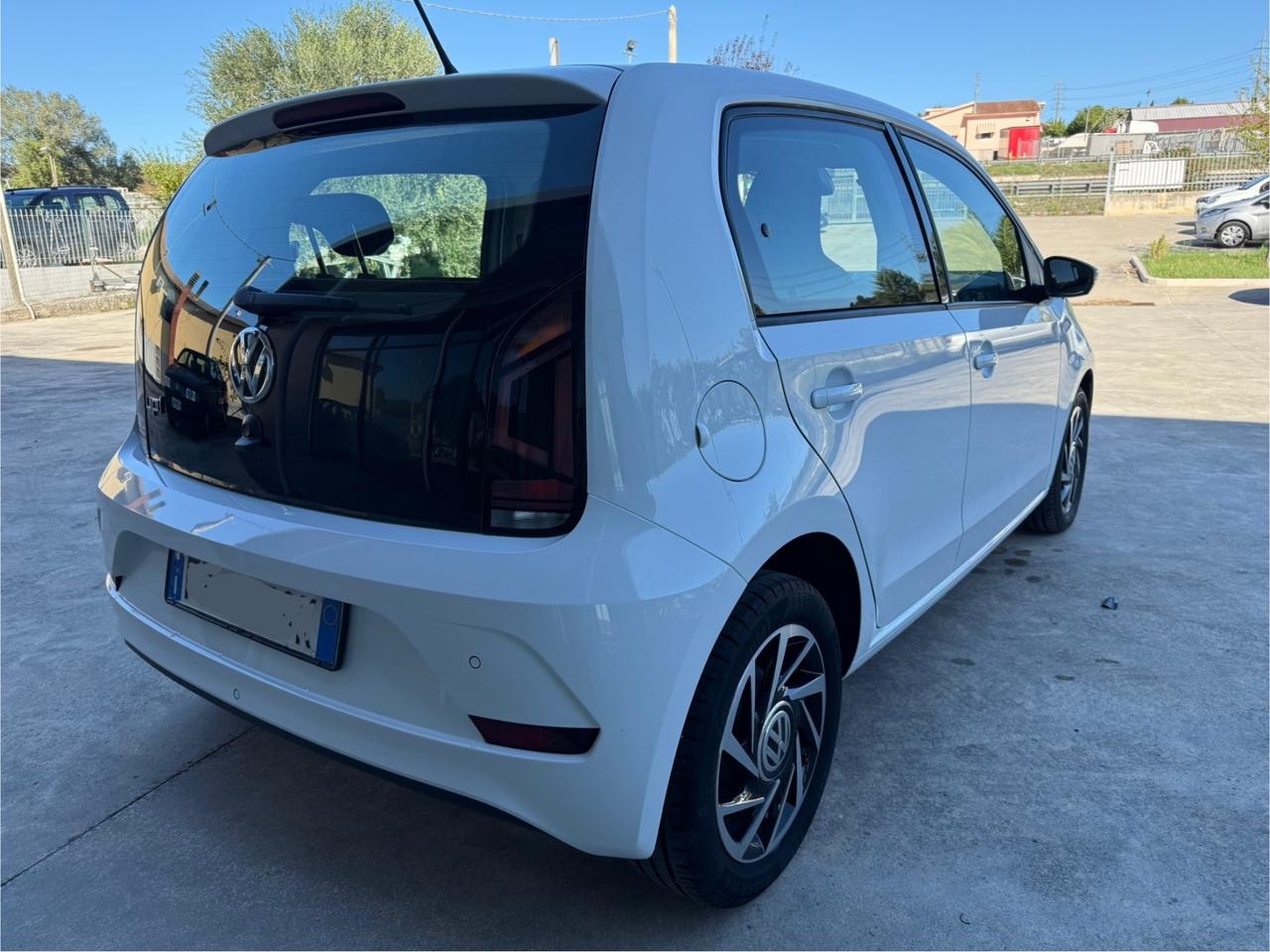 Volkswagen up! 1.0 5p. move BlueMotion Technology