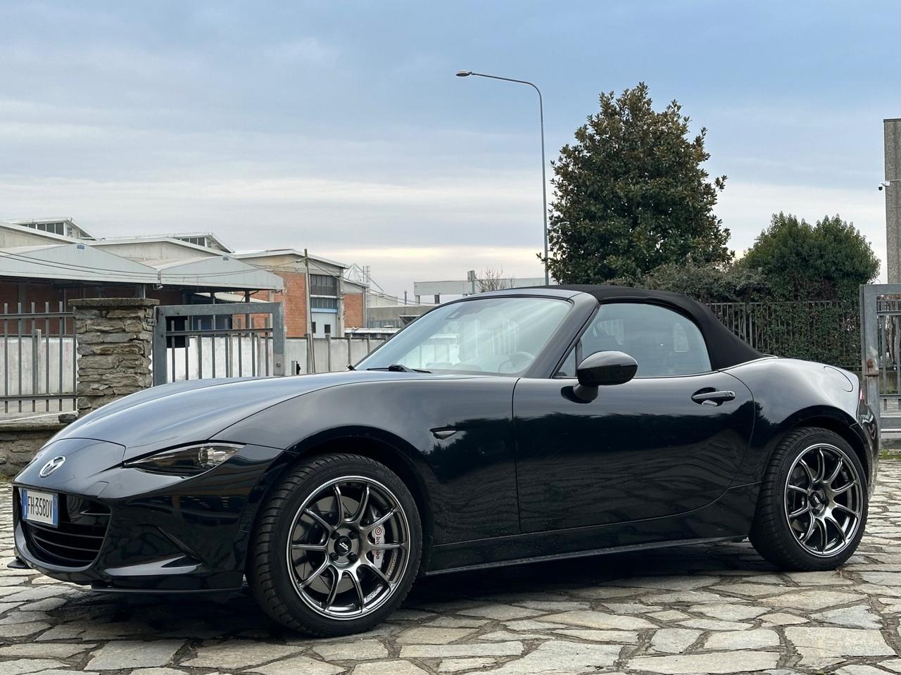 Mazda MX-5 2.0L Skyactiv-G RF Sport