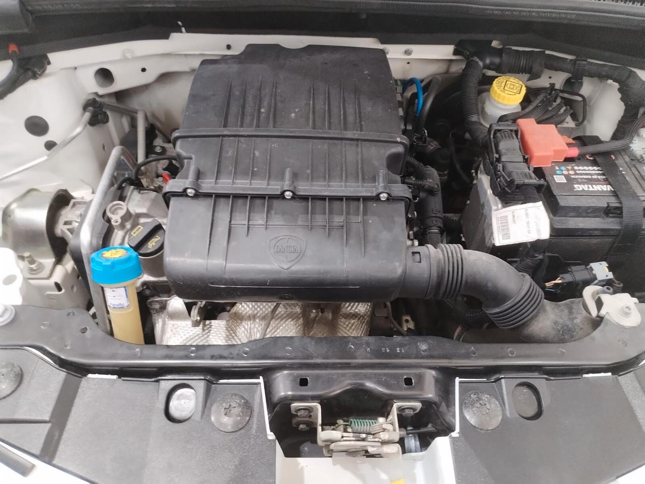 Lancia Ypsilon 1.2 69 CV 5 porte Silver