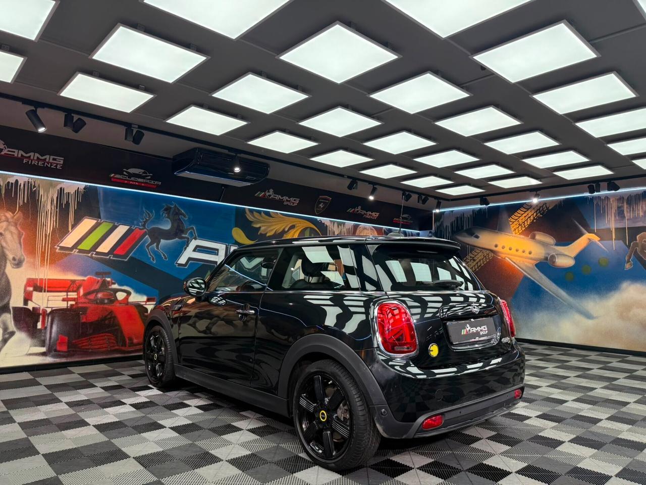 Mini Full Electric Cooper SE Resolute (990)