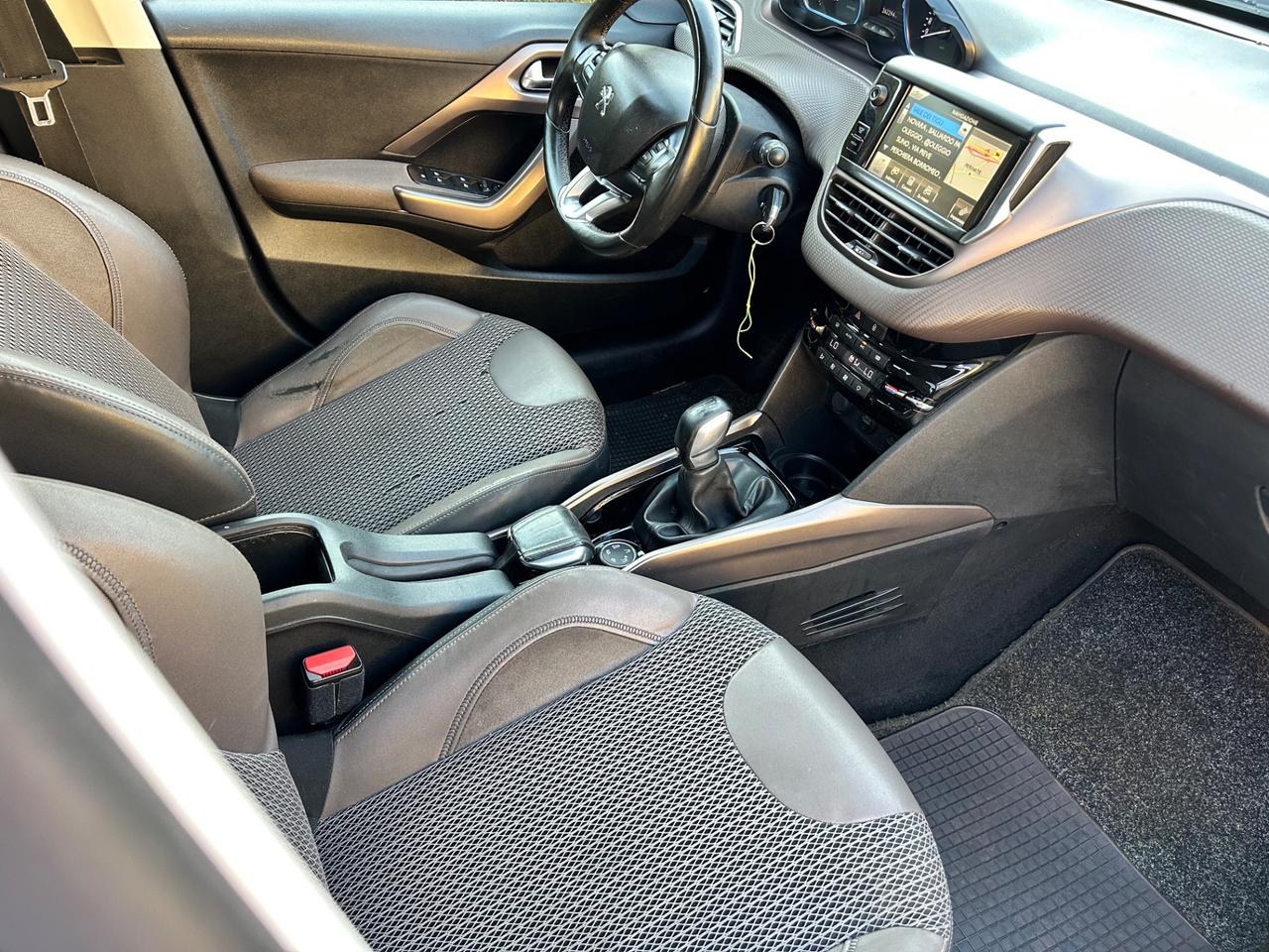 Peugeot 2008 BlueHDi 130 S&S EAT8 Allure