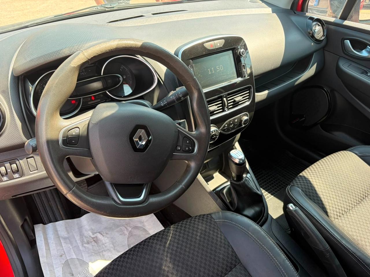 RENAULT CLIO-UNICO PROPRIETARIO-PROMO