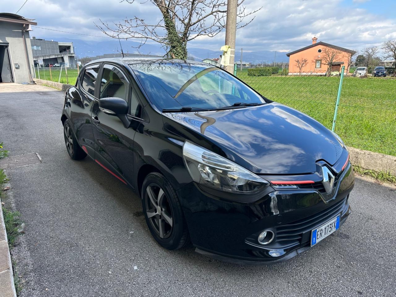 Renault Clio 1.2 75CV 5 porte Wave