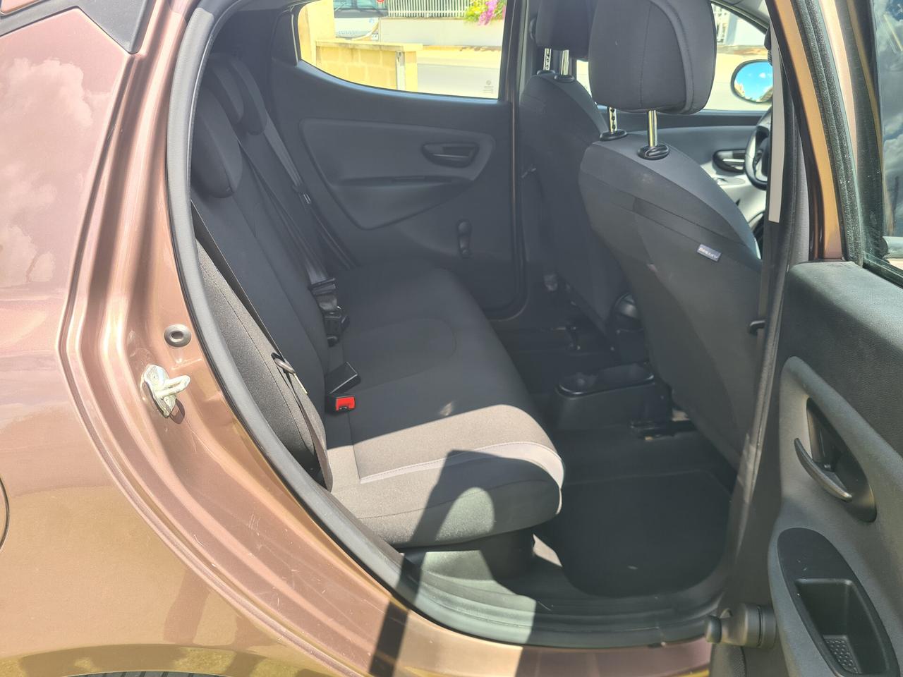 Lancia Ypsilon 1.2 69 CV 5 porte GPL Ecochic Gold 2016