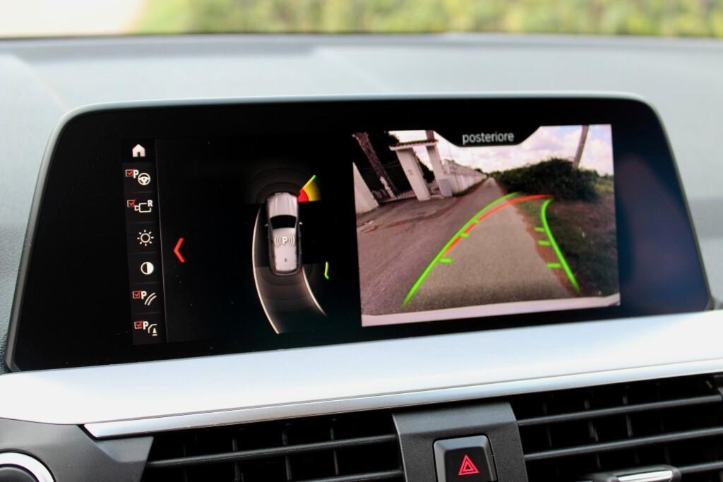 BMW X3 xDrive 20d 190cv *CAMERA *CARPLAY