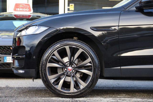 JAGUAR F-Pace 2.0 D 240 CV R-DYNAMIC