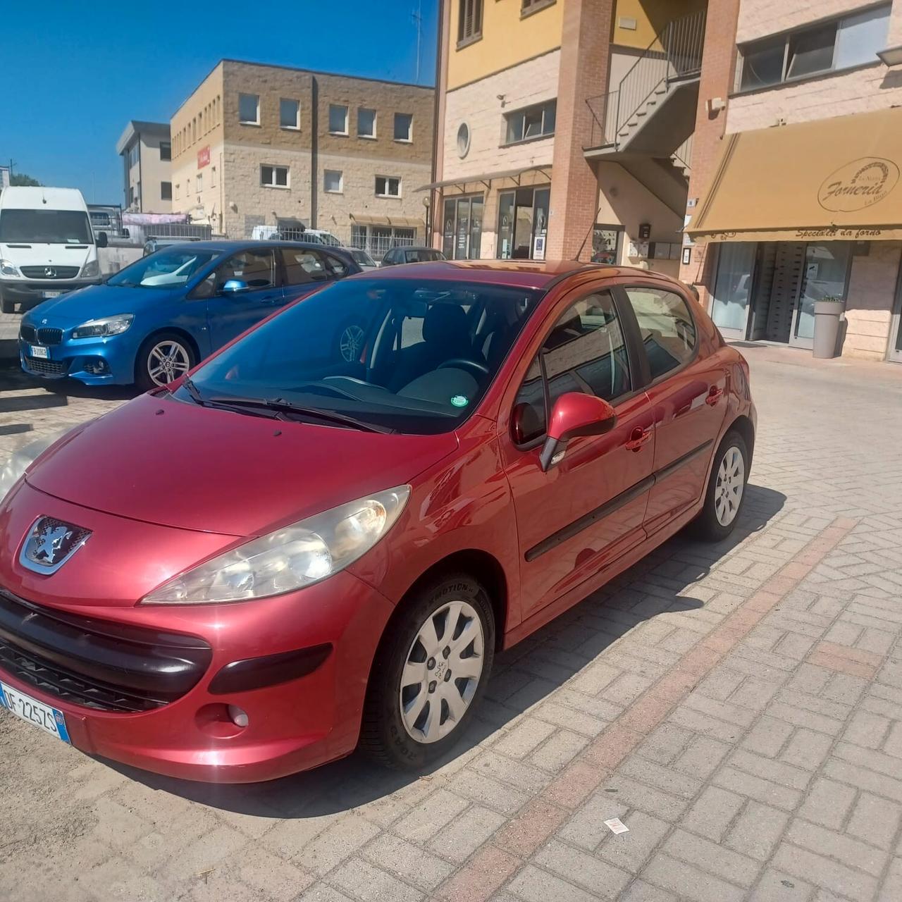 113588KM PEUGETO 207 1.4 HDI NEOPATENTATI