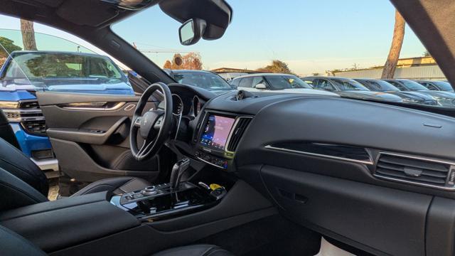 MASERATI Levante V6 AWD 3.0d 349cv ASSIST FRENATA TETTO PANORAMICO