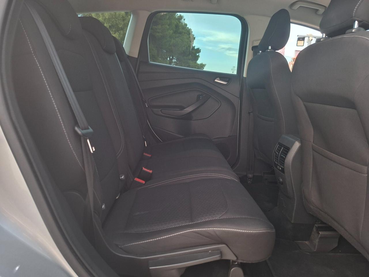 Ford Kuga 2.0 TDCI 120 CV Titanium*NAVI*LED*CRUISE