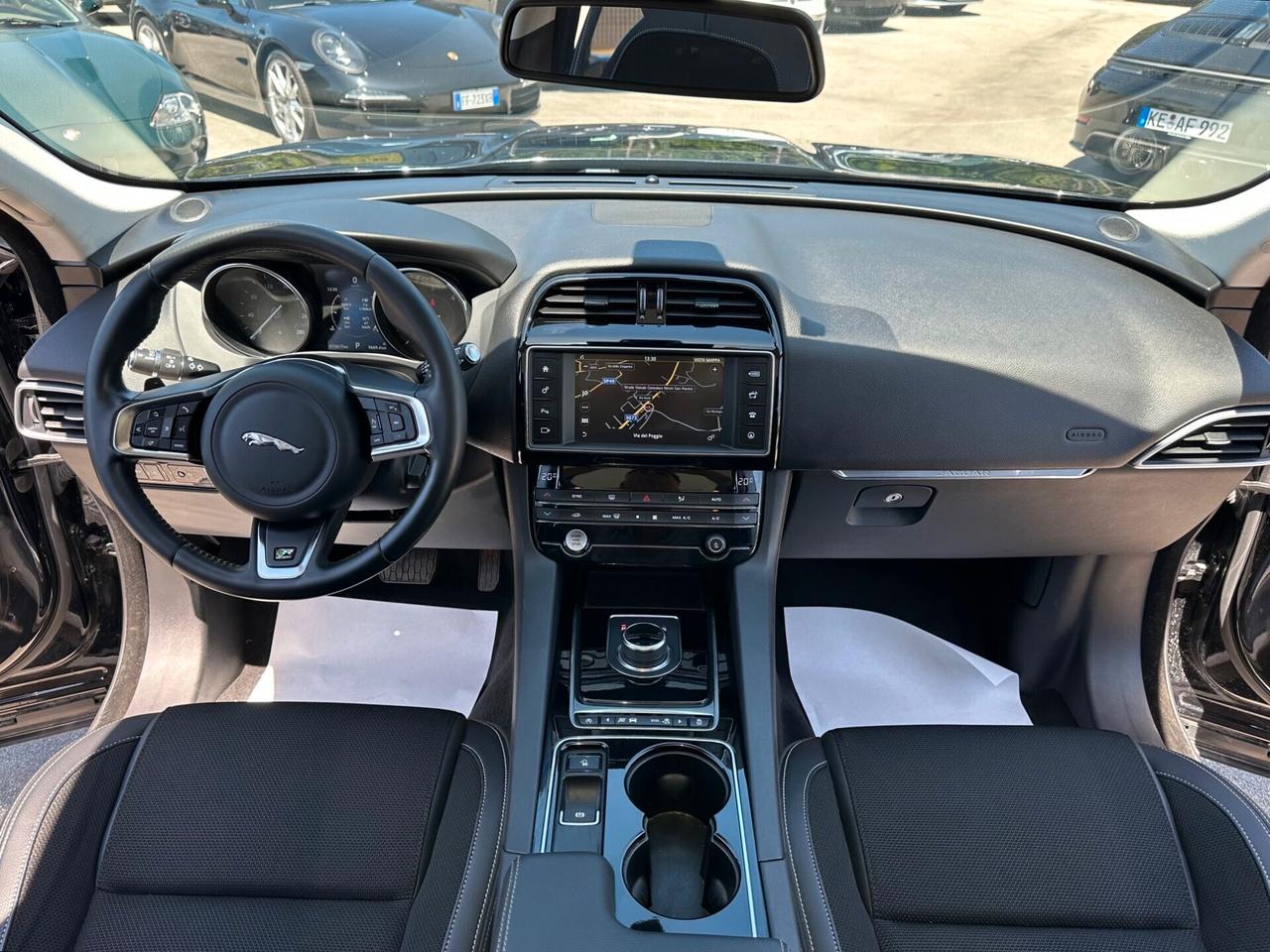 Jaguar F-Pace 2.0 D 180 CV AWD R-Sport /KM DOC/TETTO PAN/BELLISSIMA