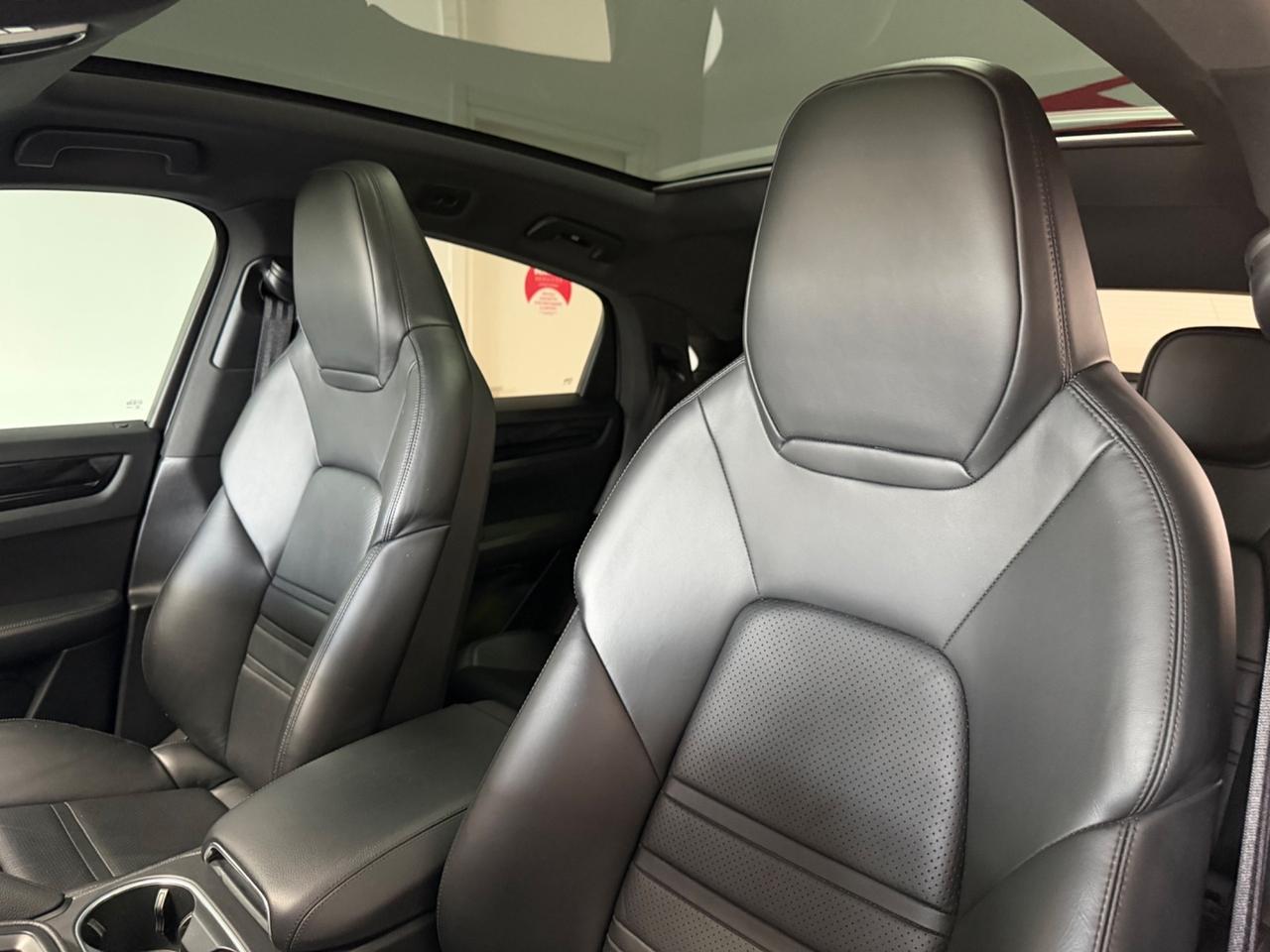Porsche Cayenne Coupé 3.0 V6 TETTO