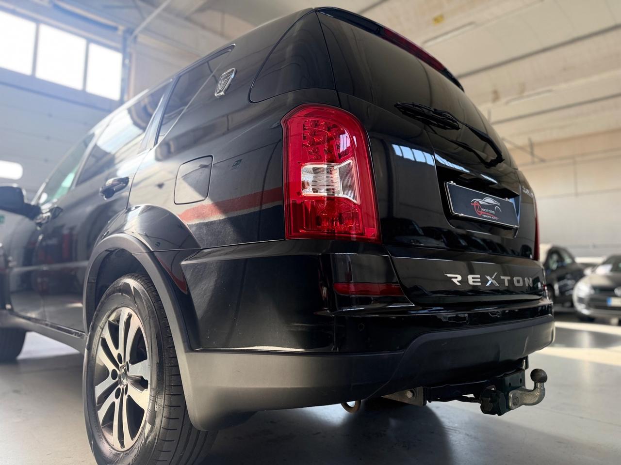 Ssangyong Rexton W 2.0 Xdi 4WD A/T Top GANCIO TRAINO