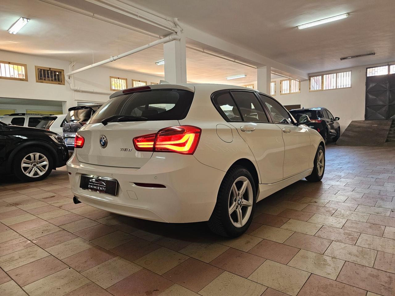 Bmw 116 116d 5p. Urban