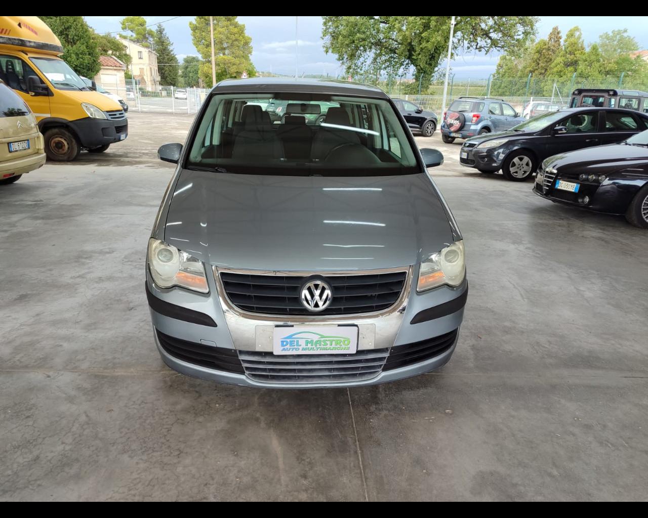 VOLKSWAGEN Touran 2.0 Trendline Ecofuel 7 Posti