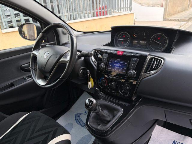 LANCIA Ypsilon 1.2 69 CV 5P. Gold