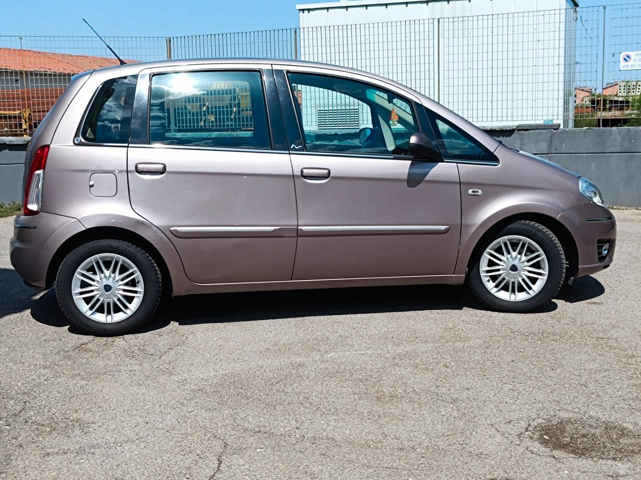 Lancia MUSA 1.4 16V EURO 5 S&S Oro Plus