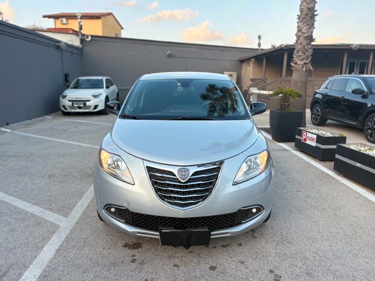 Lancia Ypsilon 1.2 69 CV 5 porte GPL Silver