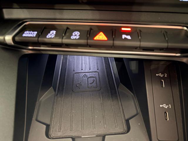 AUDI Q3 SPB/Sportback 35TDI S tronic S line Identity Black