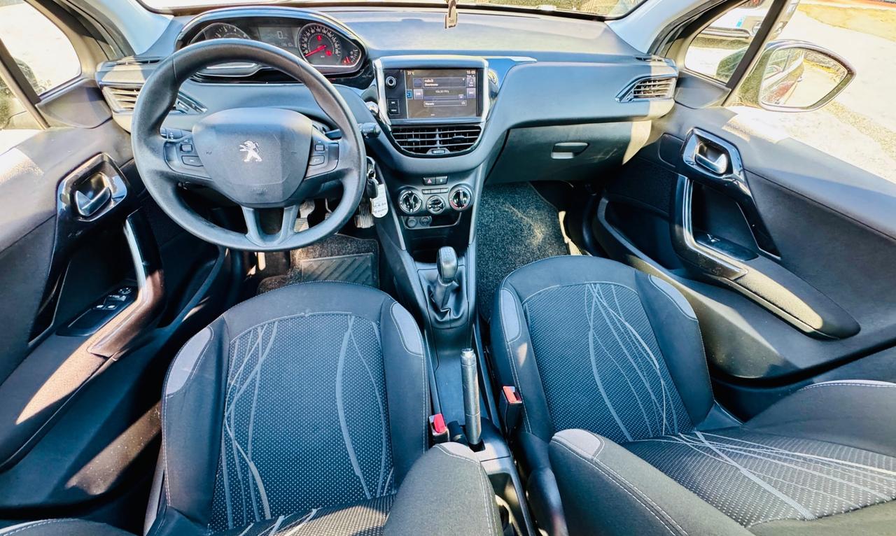Peugeot 208 PureTech 82 5 porte Allure