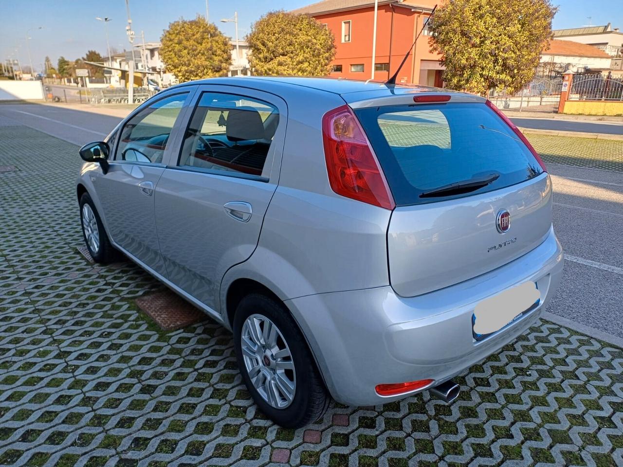 Fiat Punto 1.2 5 porte Lounge GPL