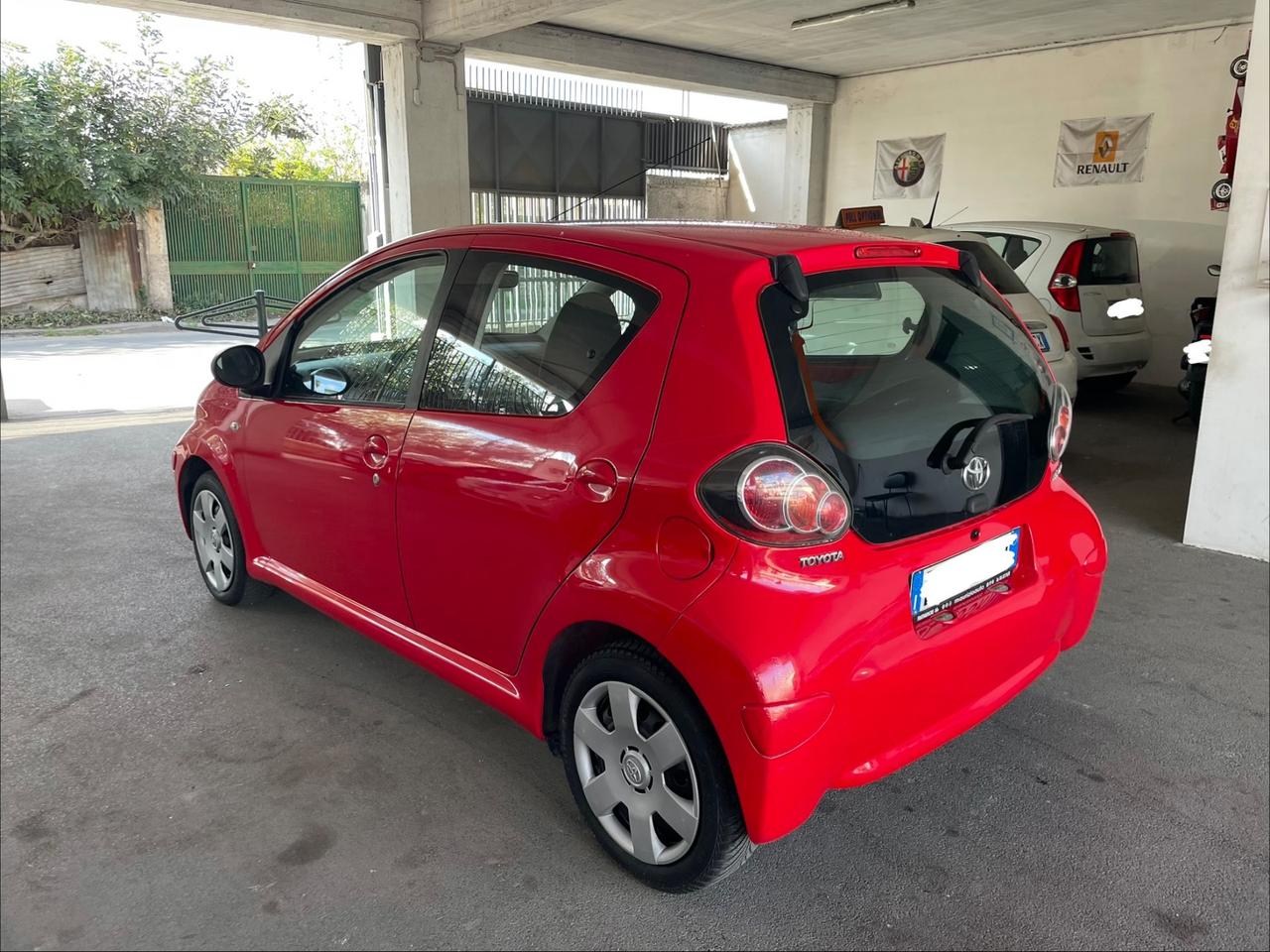 Toyota Aygo 1.0 12V VVT-i 5 porte Lounge Connect
