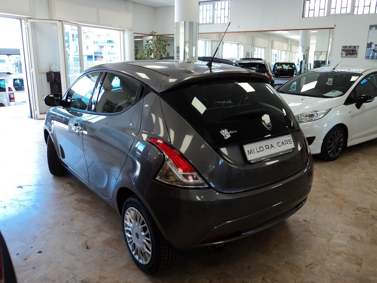 Lancia Ypsilon 1.2 69 CV 5 porte GPL Ecochic Gold