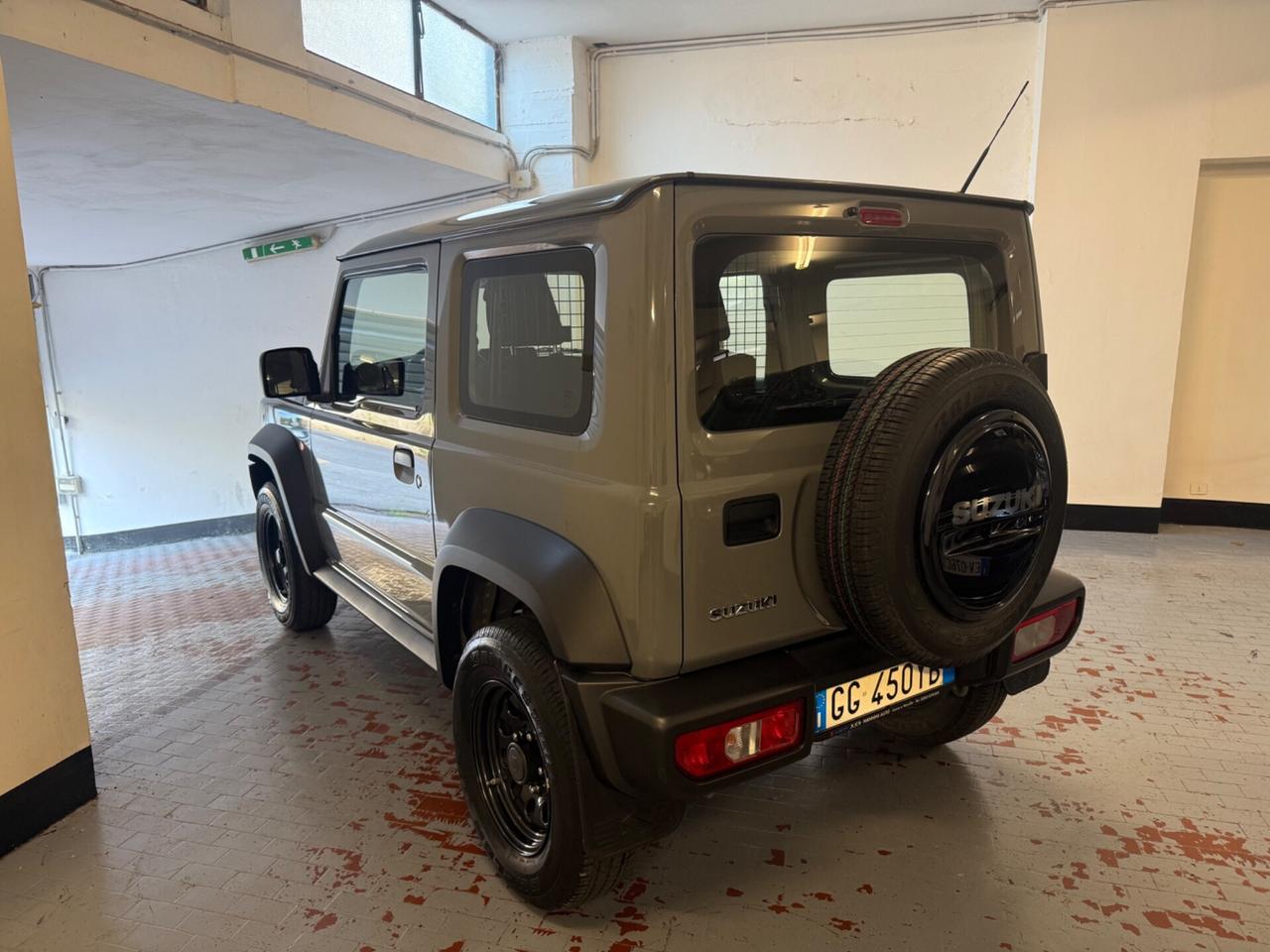 Suzuki Jimny 1.5 5MT PRO (N1)