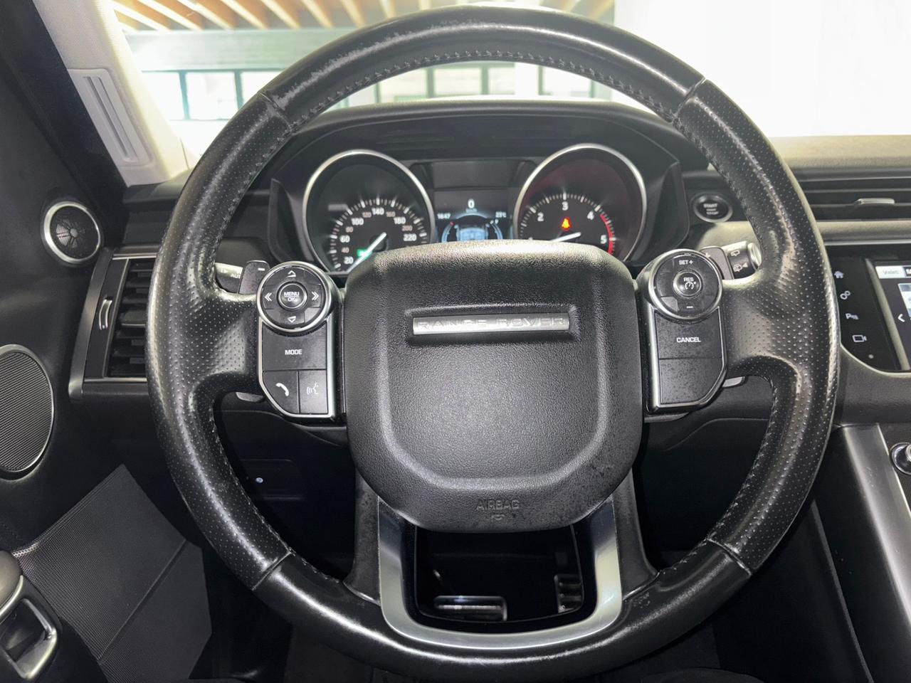 Range Rover Sport 3.0 TDV6 HSE Dynamic