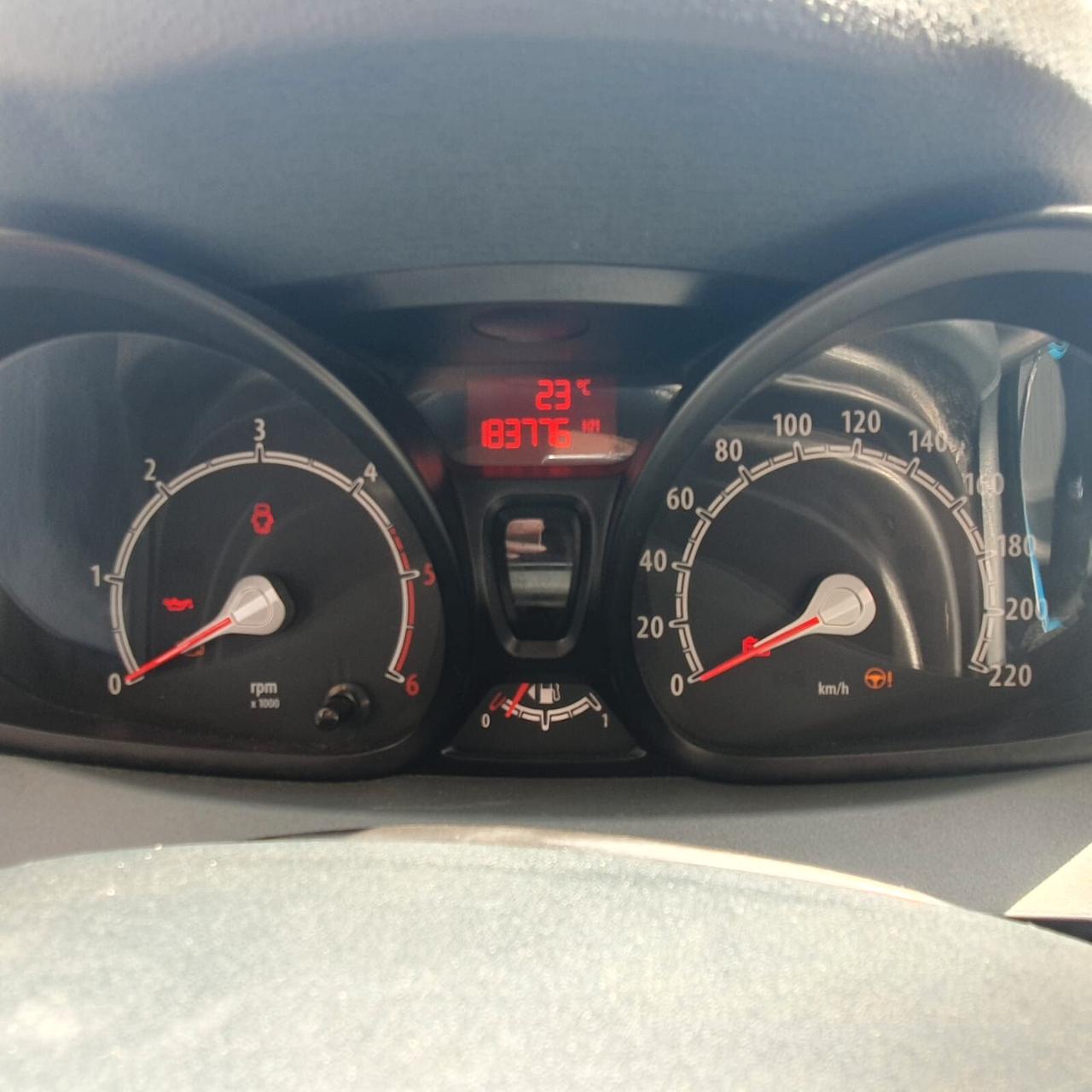 Ford Fiesta 1.4 TDCi 70CV 5 porte