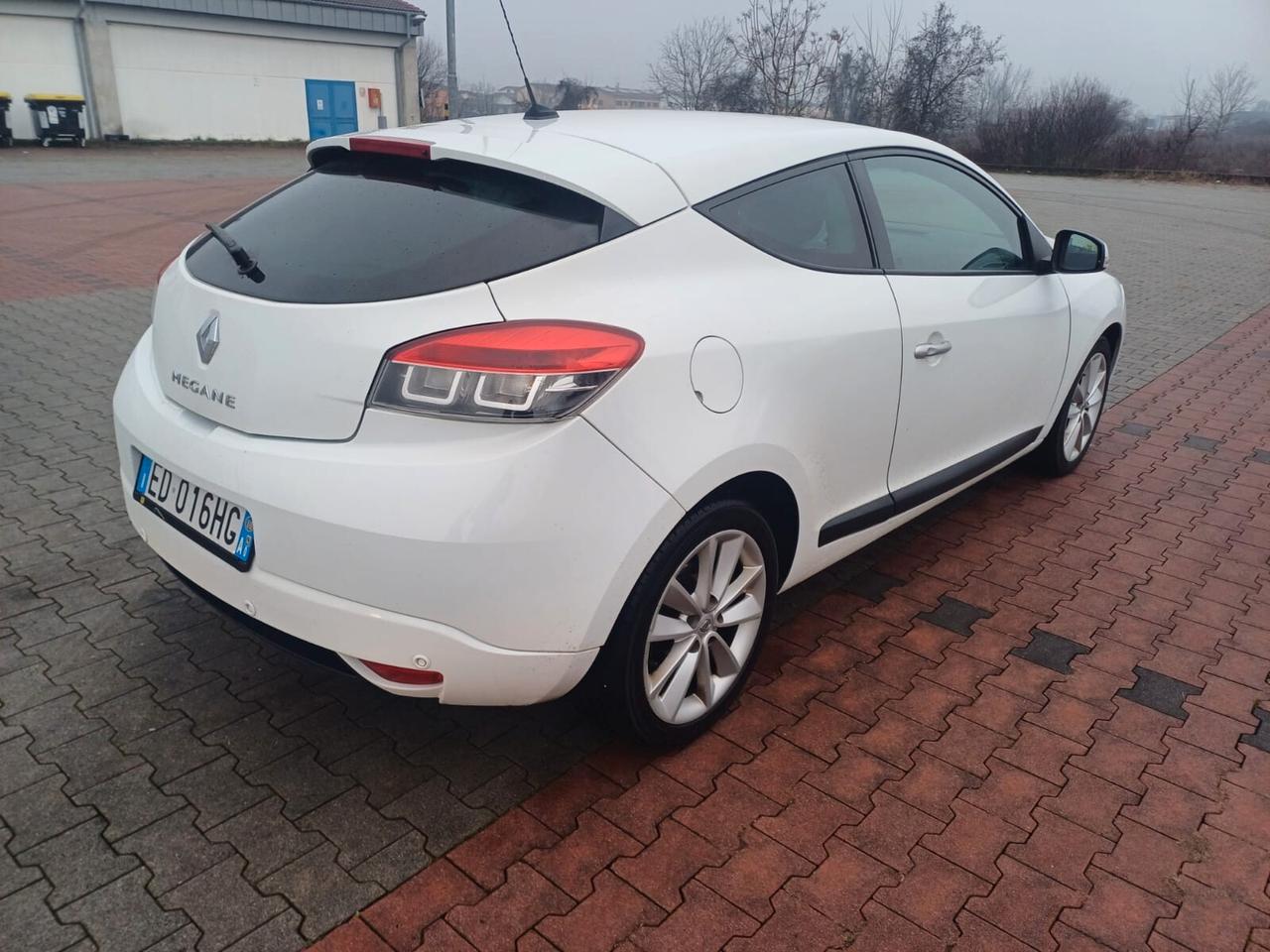 Renault Megane Mégane Coupé 1.9 dCi 130CV Luxe