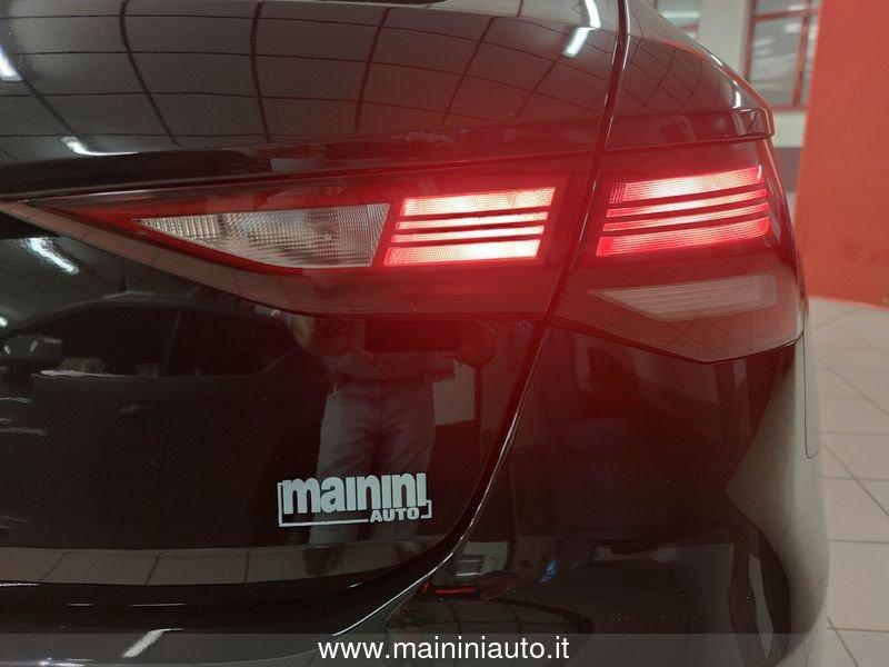Audi A3 30 TFSI Business Cambio Automatico