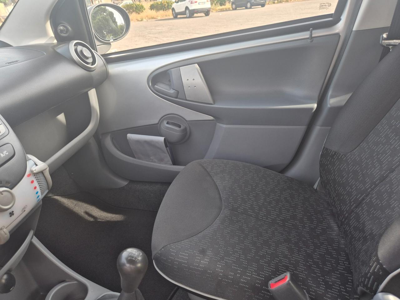 Peugeot 107 1.0 68CV 5p. 2011