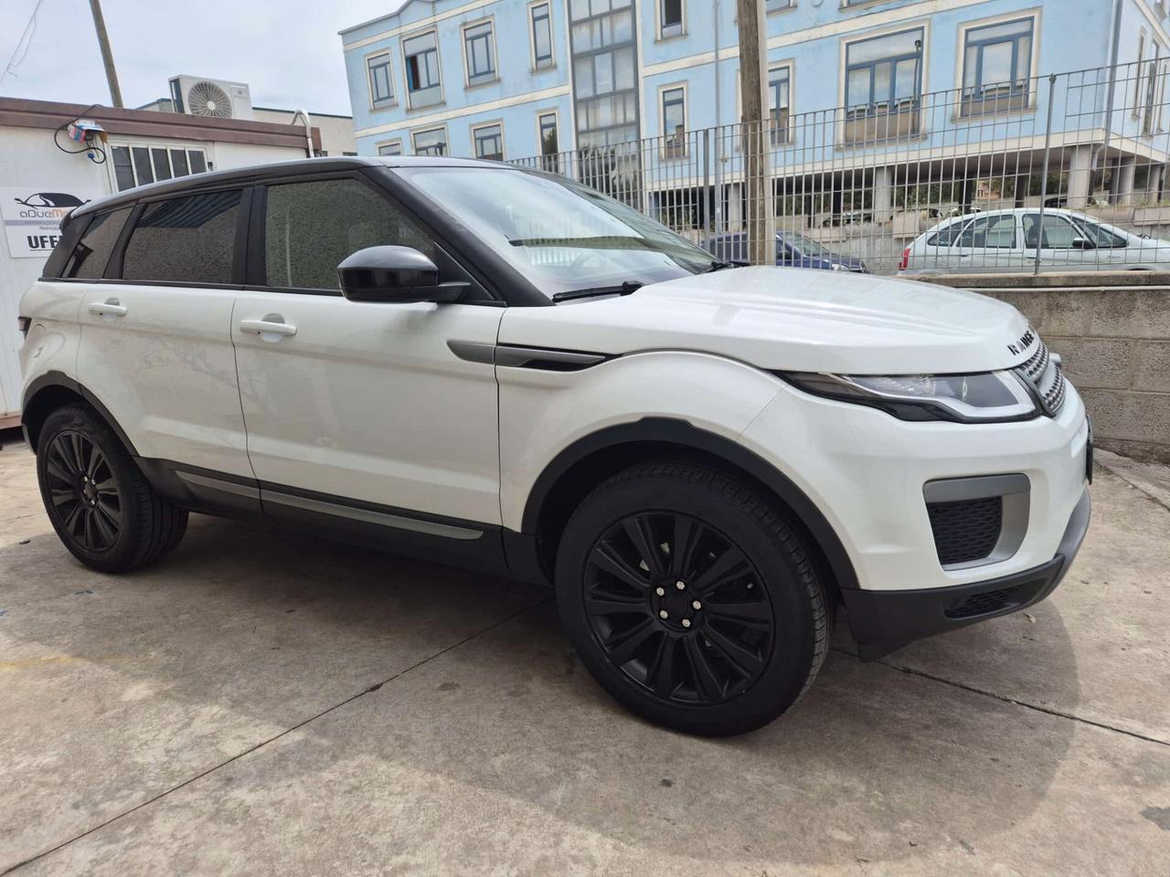 Land Rover Range Evoque 2.0 TD4 150 CV 5p. Pure
