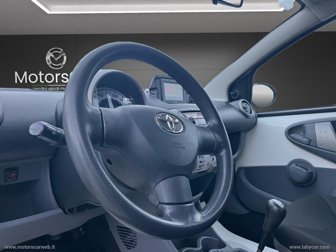 TOYOTA Aygo 1.0 12V VVT-i 5p. Deep Ocean Conn.