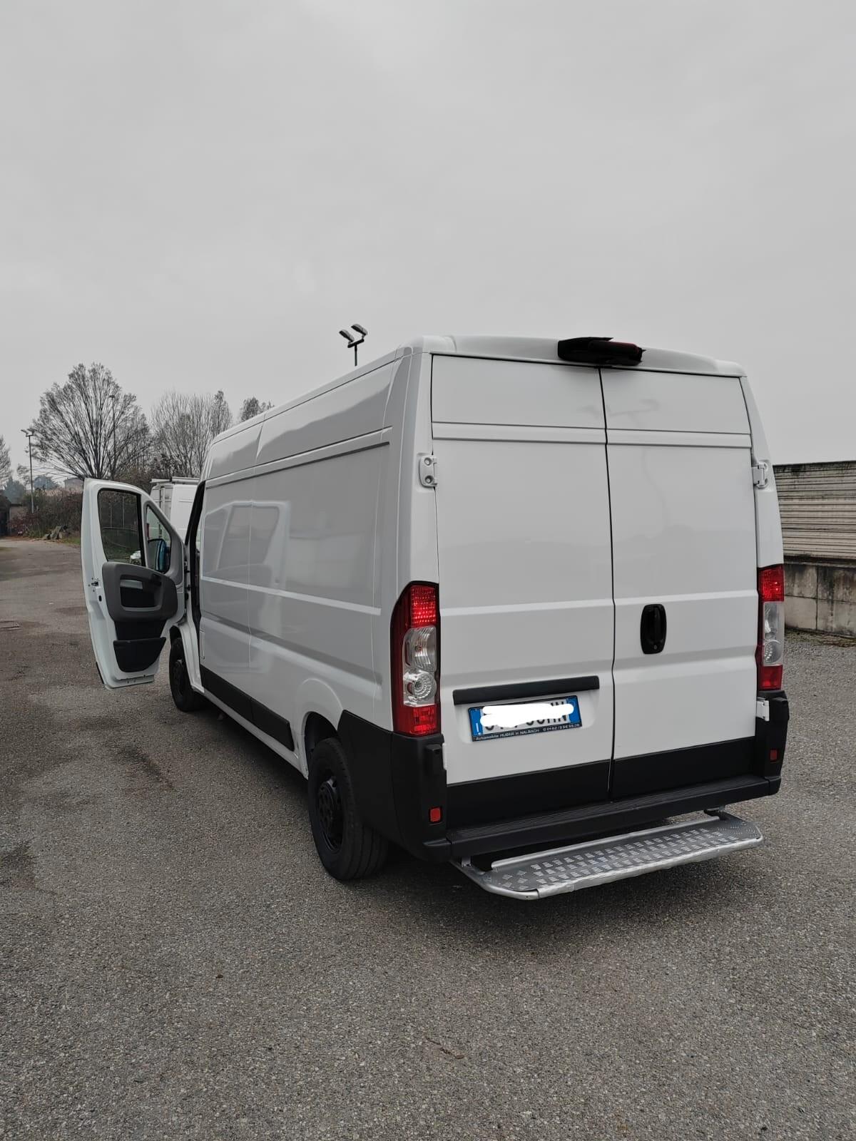 Peugeot Boxer 2.2 HDi/120CV Furgone Vetrato Maxi